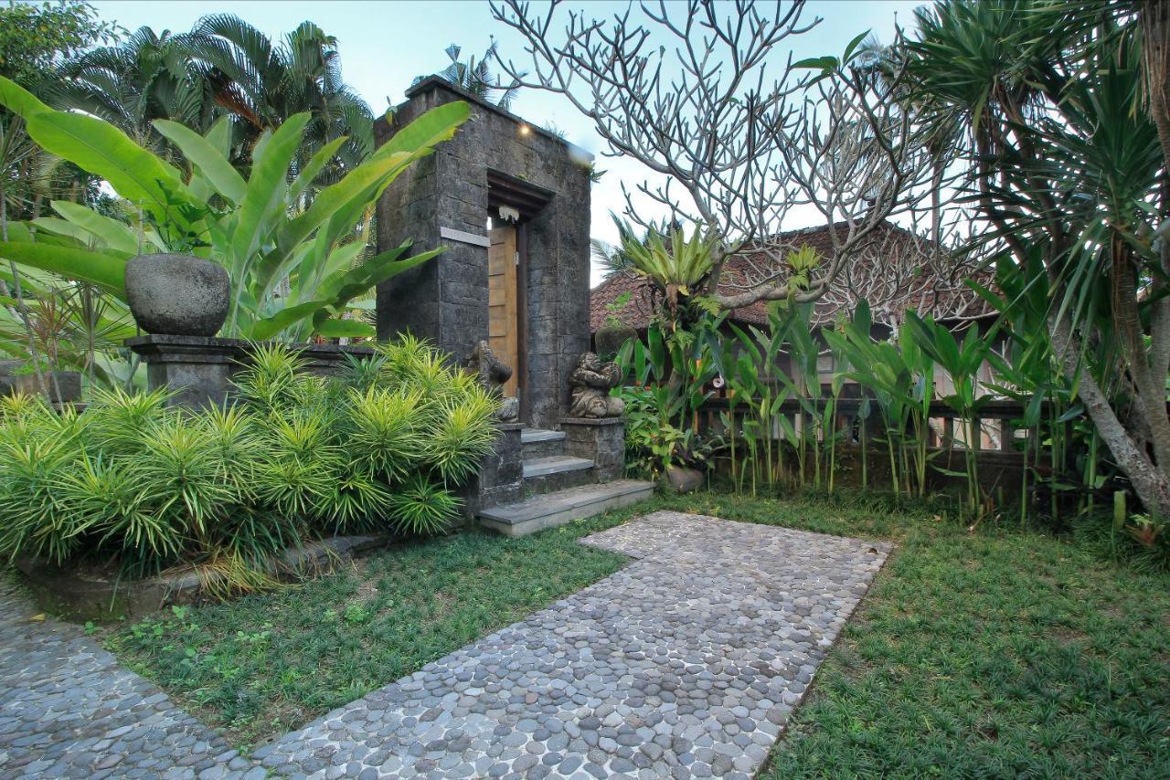 Mekar Villa *